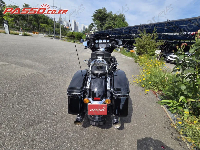 Harley-Davidson Flhx - фото 2