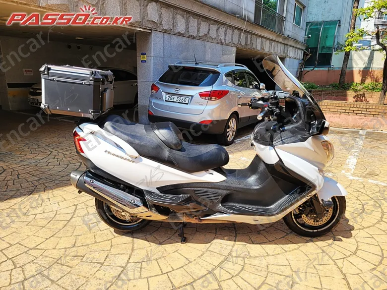 Suzuki Burgman 650 Executive - фото 0