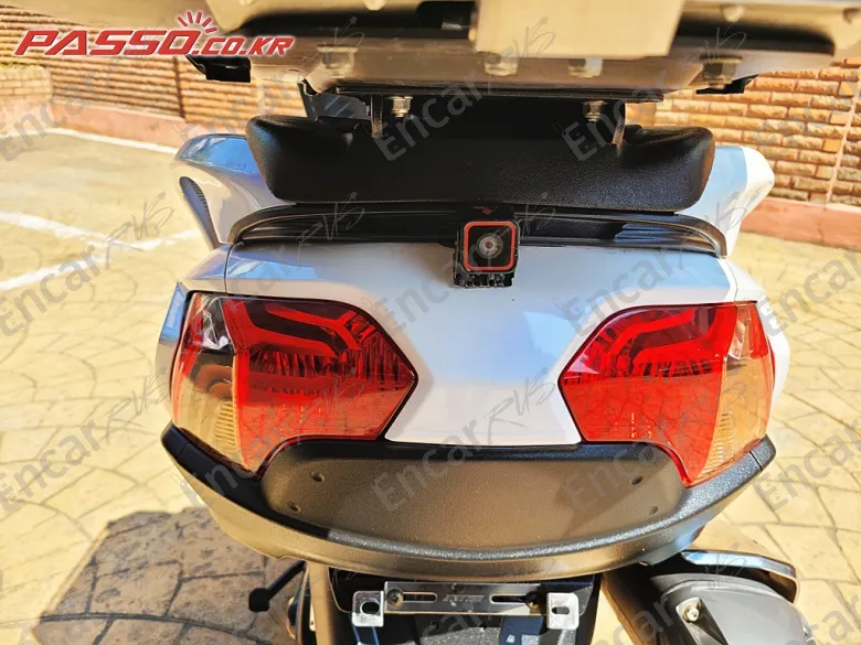 Suzuki Burgman 650 Executive - фото 6