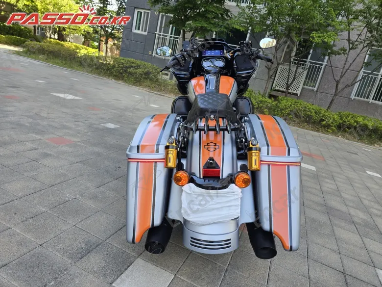 Harley-Davidson Road Glide Special - фото 2
