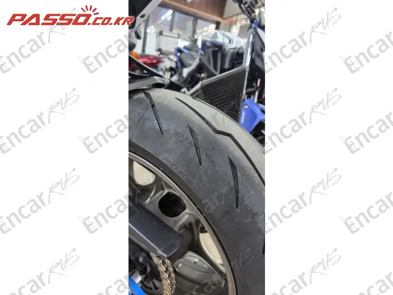 Suzuki Gsx R 1000 R Abs - фото 4
