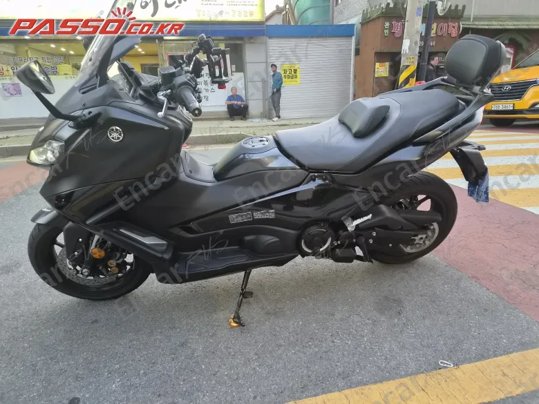 Yamaha T Max 560 - фото 1