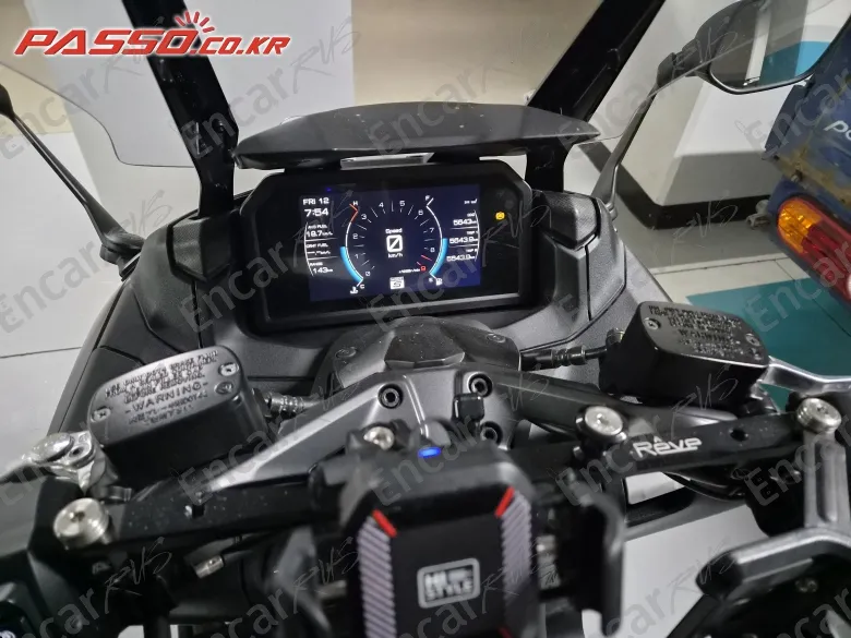 Yamaha T Max 560 - фото 3