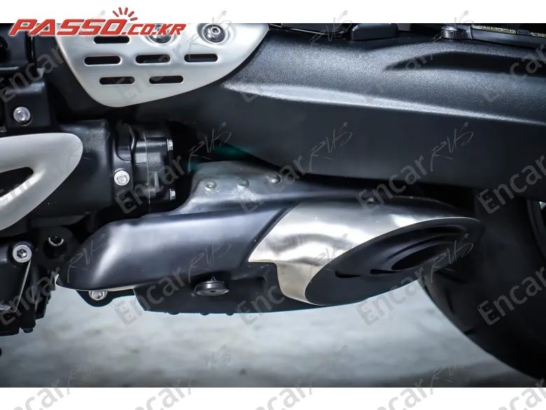 Triumph Rocket Ⅲ R - фото 6