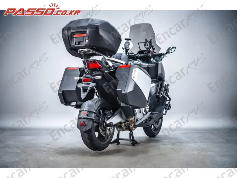 Honda Forza 750 - фото 2