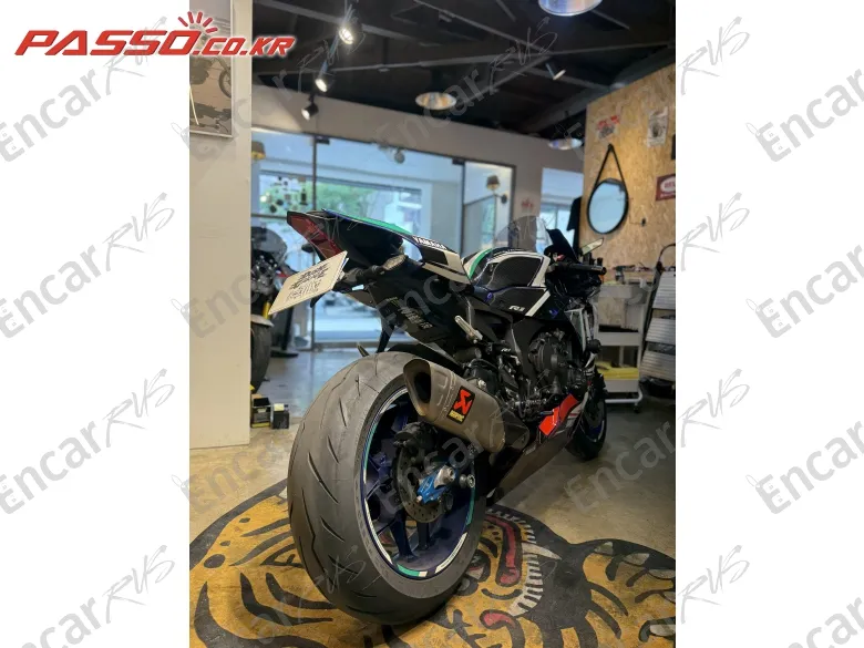 Yamaha Yzf R1 - фото 2