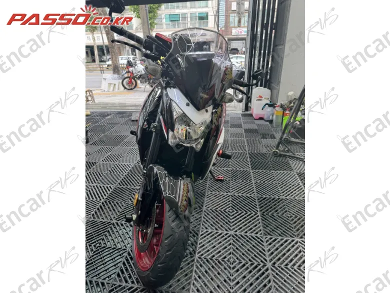 Suzuki Gsx S 1000 - фото 3