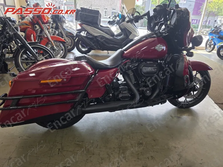 Harley-Davidson Flhx - фото 0
