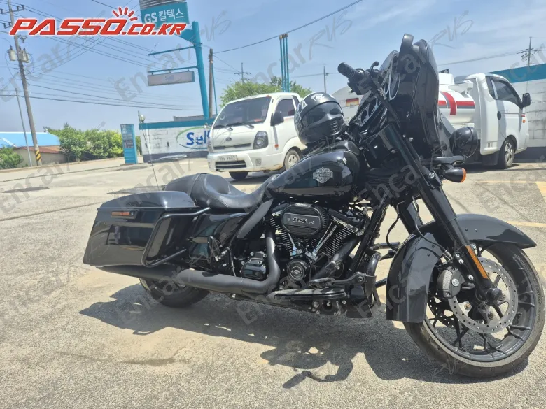 Harley-Davidson Flhxs Street Glide Special - фото 0