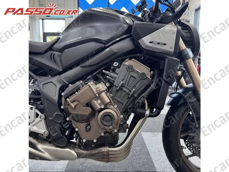 Honda Cb 650 R E-Clutch - фото 4