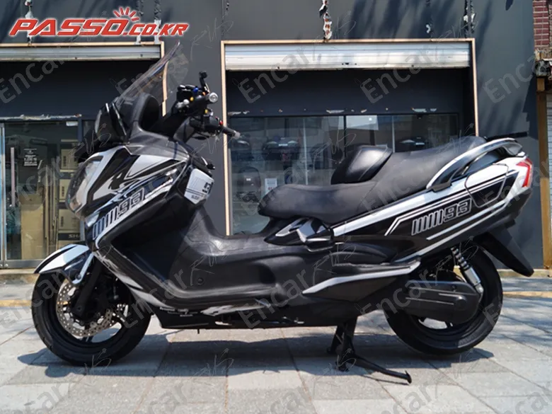 Suzuki Burgman 650 Executive - фото 1