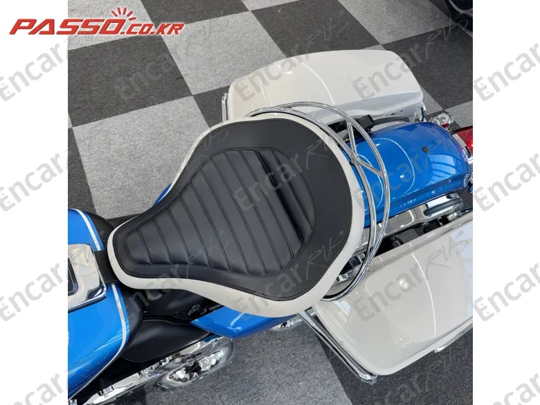 Harley-Davidson Electra Glide Revival - фото 6