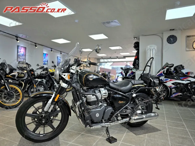 Royal Enfield Super Meteor 650 - фото 4