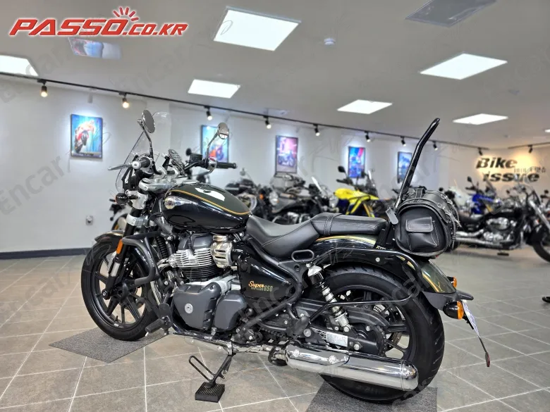 Royal Enfield Super Meteor 650 - фото 5