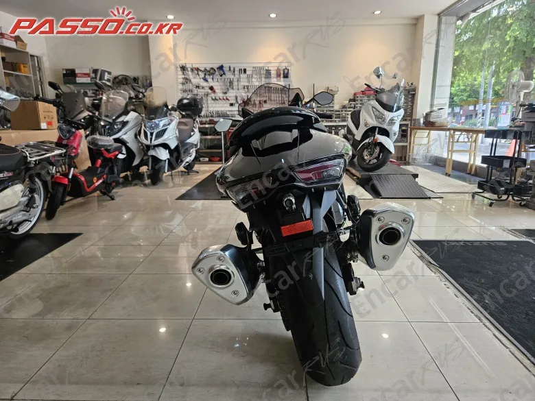 Suzuki Gsx R 1300 Hayabusa - фото 2