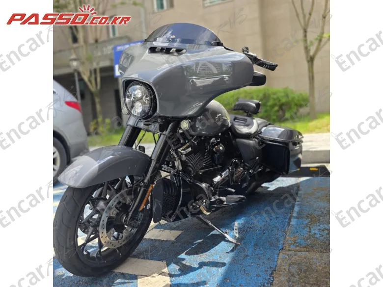 Harley-Davidson Flhxs Street Glide Special - фото 1
