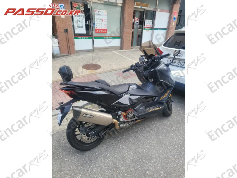 Yamaha T Max 560 - фото 4