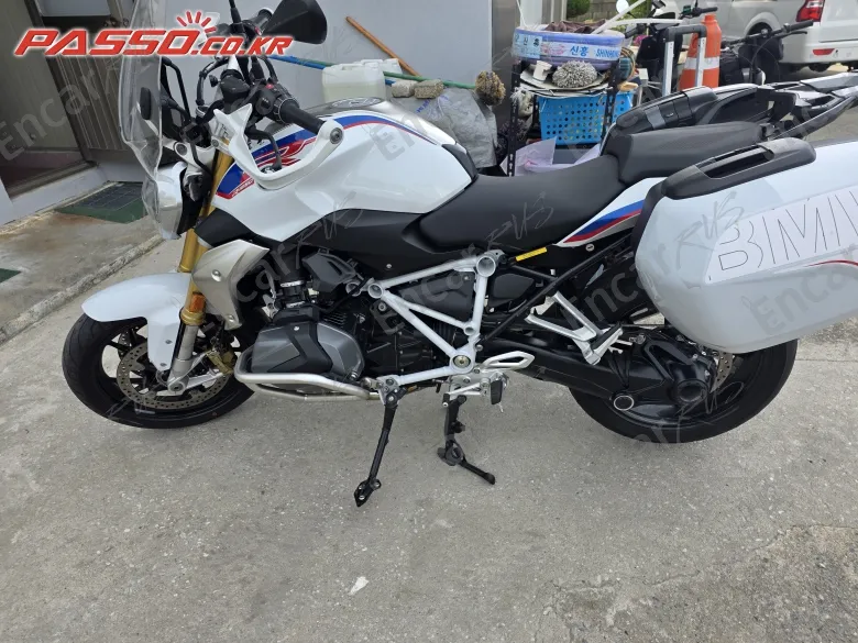 Bmw R 1250 R - фото 1