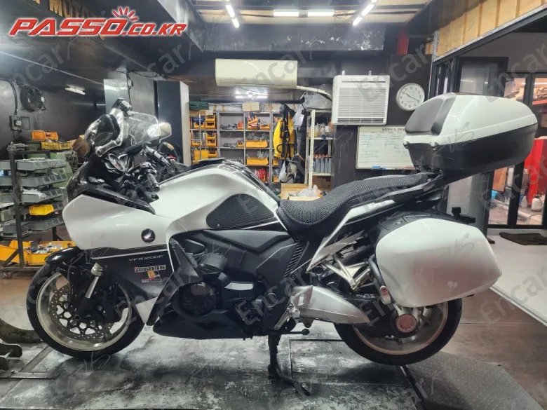 Honda Vfr 1200f Fd - фото 1
