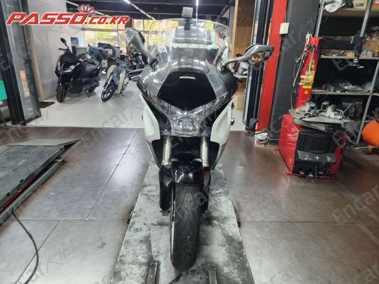 Honda Vfr 1200f Fd - фото 4