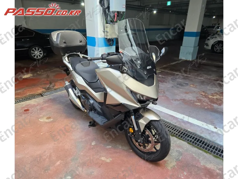 Honda Forza 750 - фото 5
