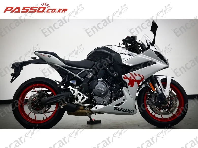Suzuki Gsx 8 R - фото 0