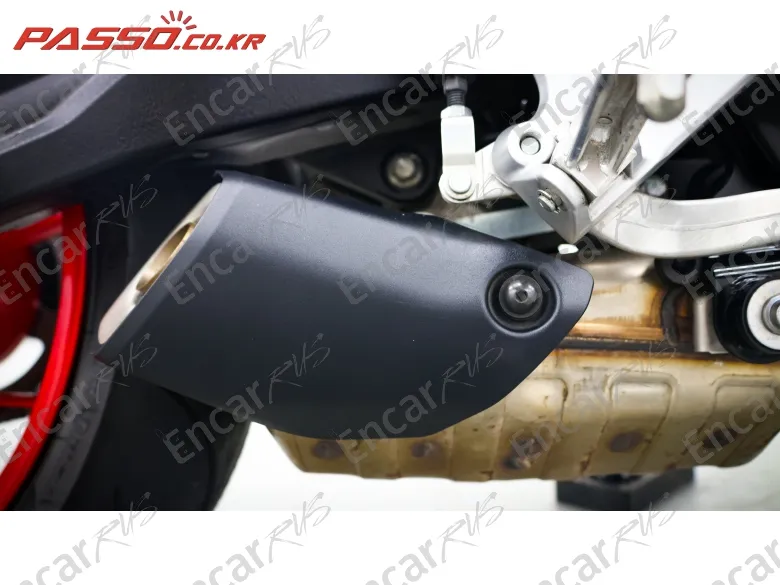 Suzuki Gsx 8 R - фото 6