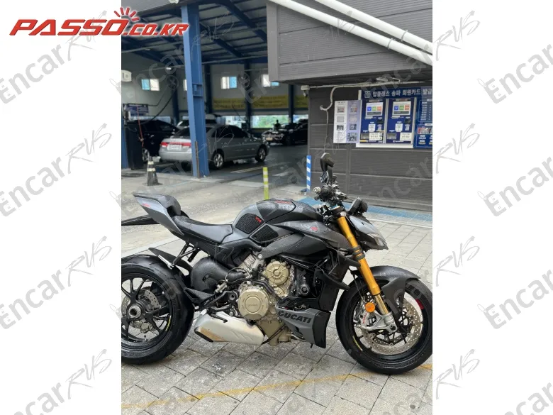 Ducati Streetfighter V4 S - фото 0