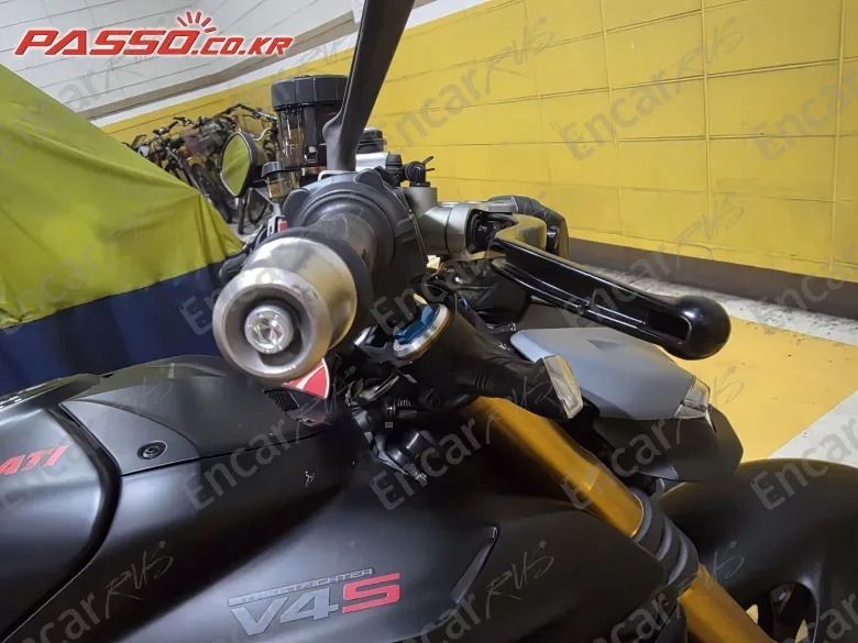 Ducati Streetfighter V4 S - фото 3