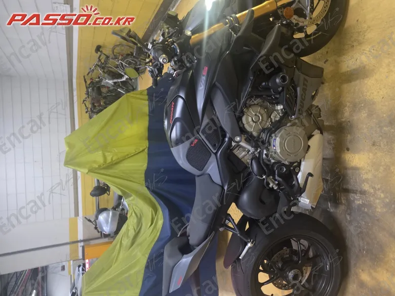 Ducati Streetfighter V4 S - фото 5