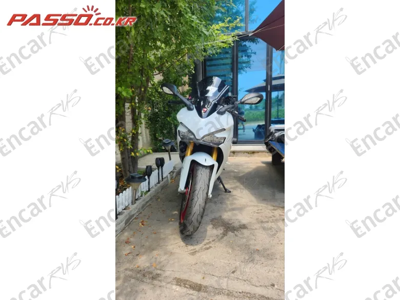 Ducati Supersport S - фото 4