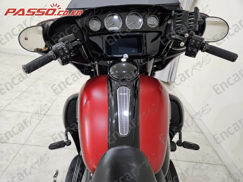 Harley-Davidson Flhxs Street Glide Special - фото 3