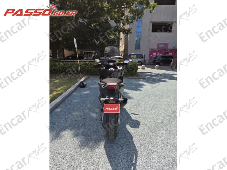 Honda Forza 750 - фото 2