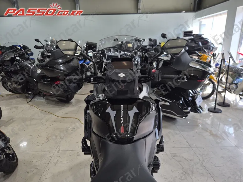 Suzuki Gsx S 1000 Gx - фото 3