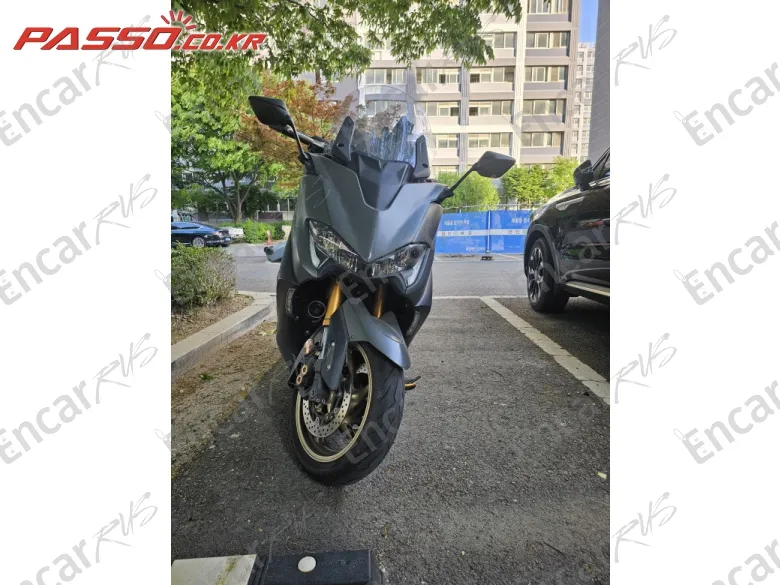 Yamaha T Max 560 - фото 2