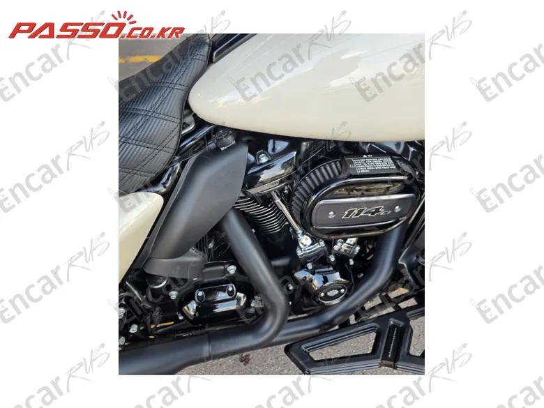 Harley-Davidson Flhxs Street Glide Special - фото 1