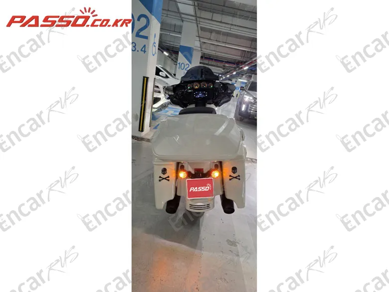 Harley-Davidson Flhxs Street Glide Special - фото 2