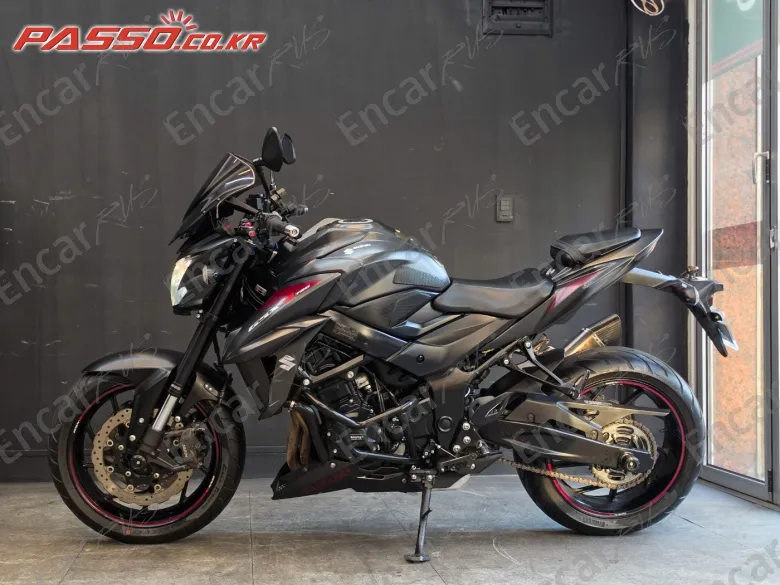 Suzuki Gsx S 750 - фото 1