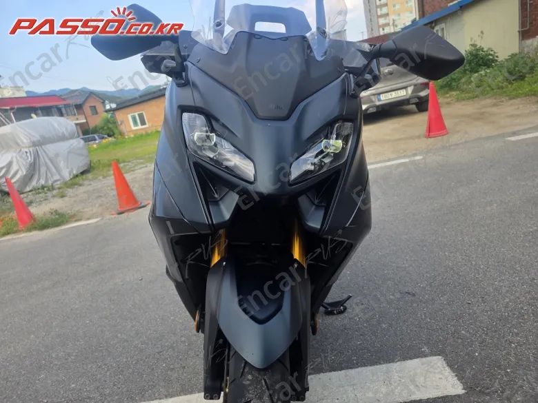 Yamaha T Max 560 - фото 2