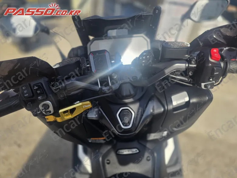 Yamaha T Max 560 - фото 3