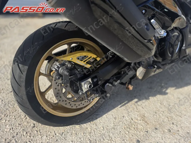 Yamaha T Max 560 - фото 6