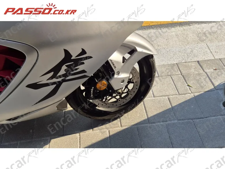Suzuki Gsx R 1300 Hayabusa - фото 4
