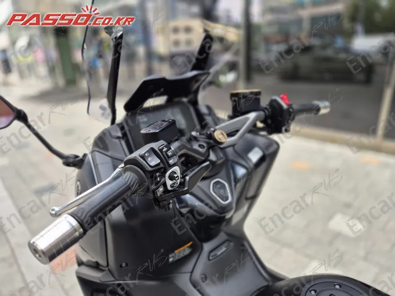 Yamaha T Max 560 - фото 3