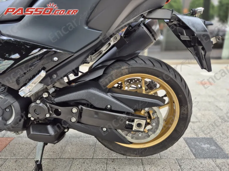 Yamaha T Max 560 - фото 4