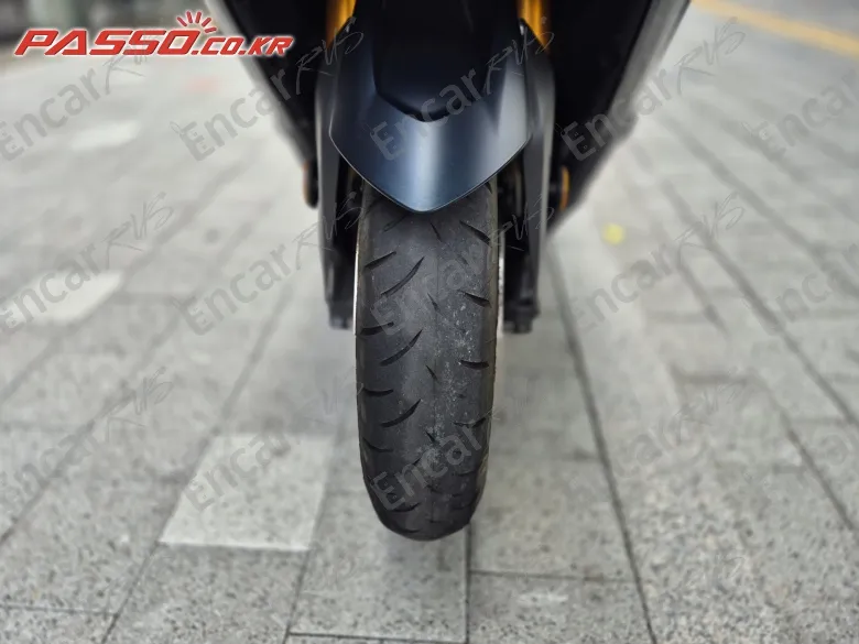 Yamaha T Max 560 - фото 5
