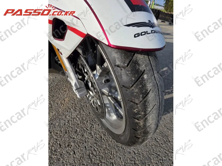 Honda Goldwing 1800 - фото 5