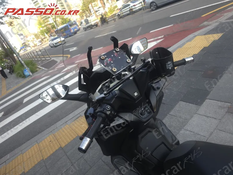 Honda Forza 350 - фото 3