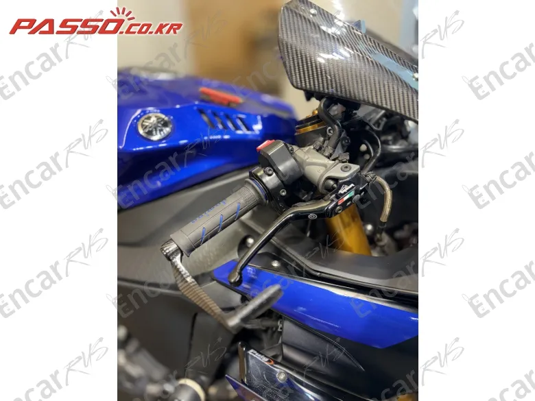 Yamaha Yzf R1 - фото 3