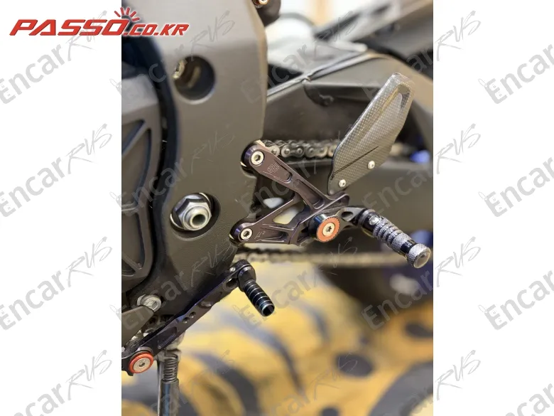 Yamaha Yzf R1 - фото 5