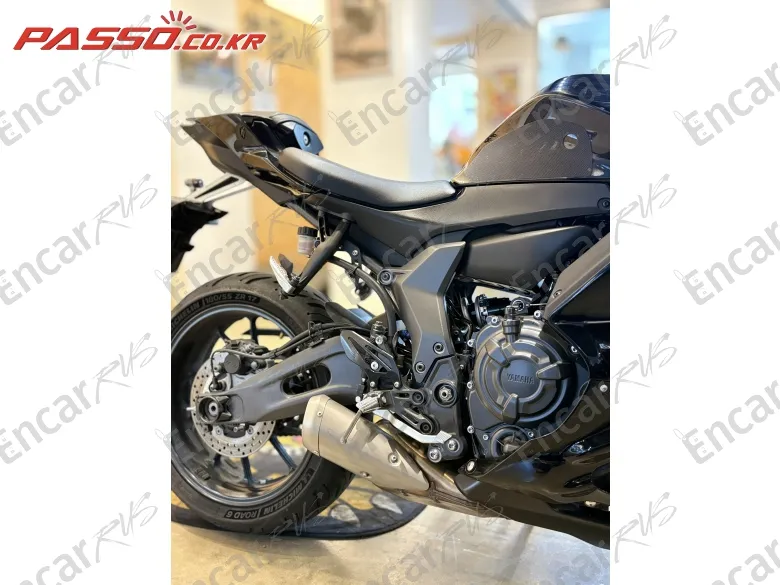 Yamaha Yzf R7 - фото 6